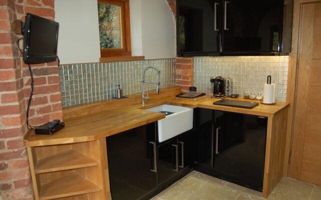 The Hyde Dovecote Kinver, pet Friendly Holiday let