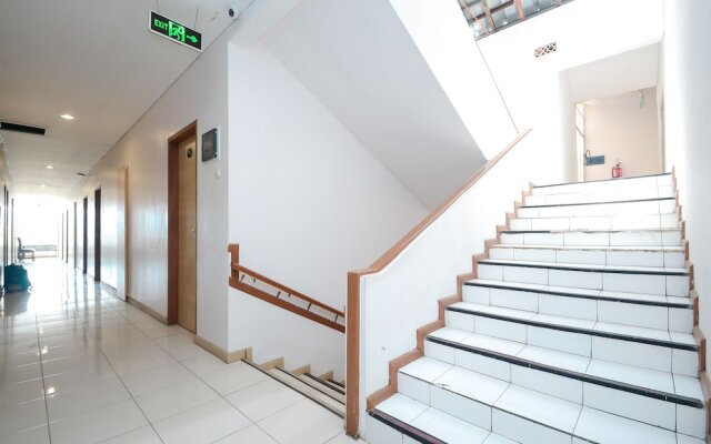 Airy Regol Dewi Sartika 108 A Bandung