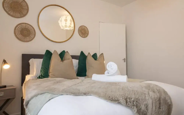 Host Stay Craddock Street