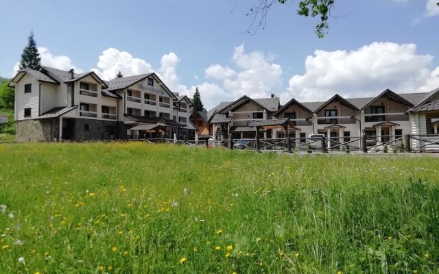 Whiteberry Hotel