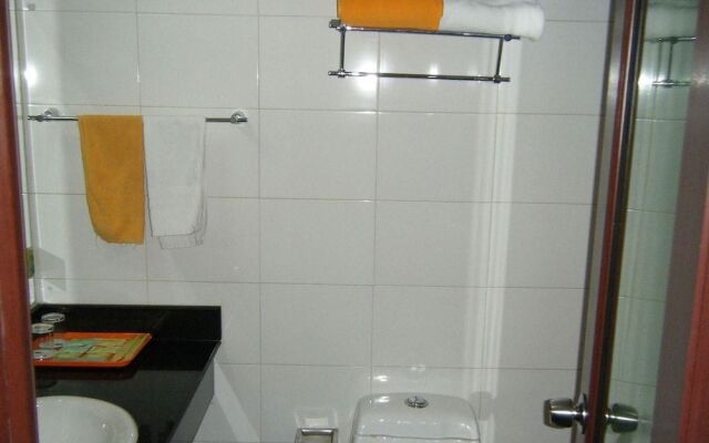 Yong Ding Men Hotel - Beijing