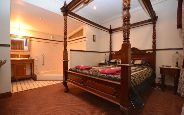 The White House Heritage Guesthouse – Guest Rooms – Nowra