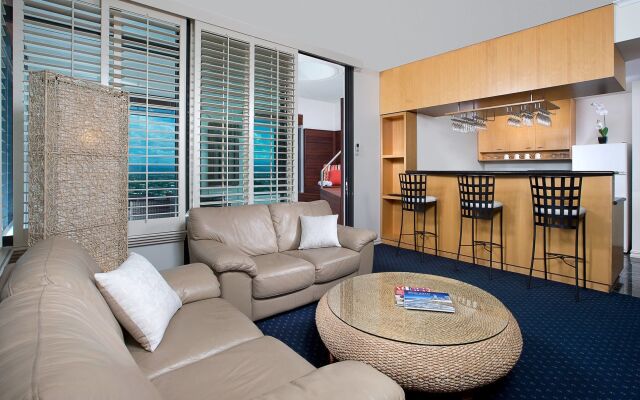 voco Gold Coast by IHG