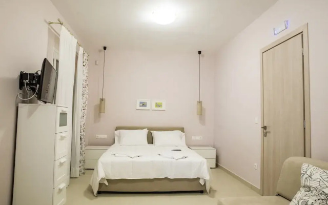 Eleni Luxury Villa by White Dream Villas