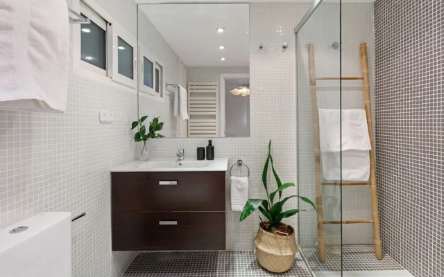 Laut - 3 Bedrooms and Terrace in Almagro