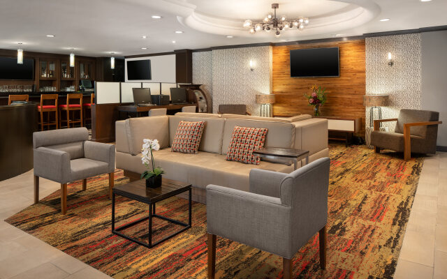 Four Points by Sheraton Hotel & Suites San Francisco Airport