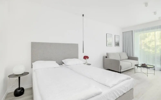 Air-conditioned Studio for 4 by Renters