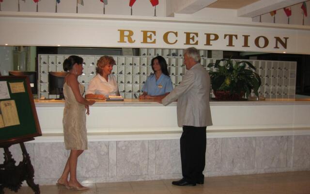Esperides Beach Hotel