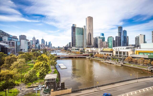 Crowne Plaza Melbourne, an IHG Hotel