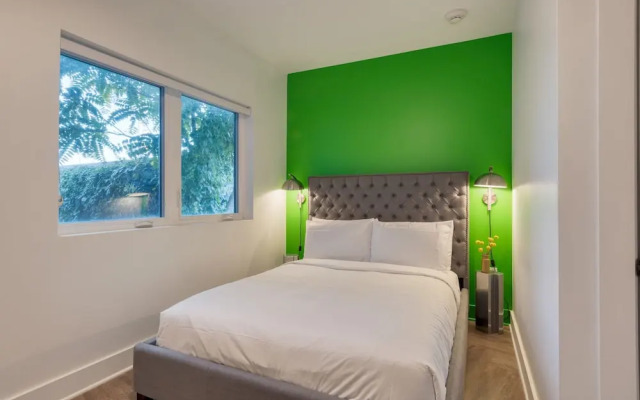 The Carter 405 by Avantstay 4BR Balcony