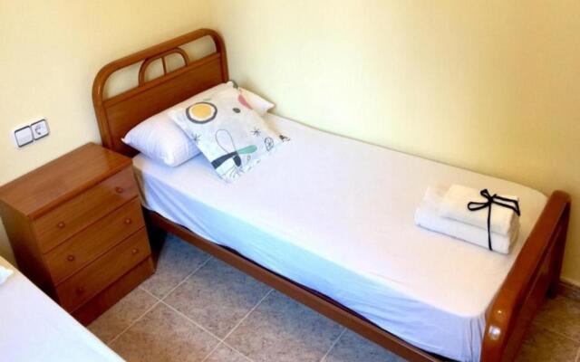 CALIFORNIA HOUSE IN CANYELLES by hlclub HUTB-15940