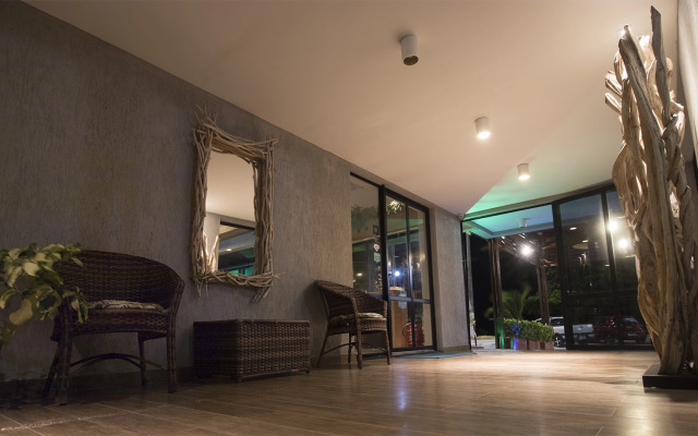 Bessa Beach Hotel