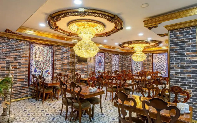 Laleli Blue Marmaray Hotel