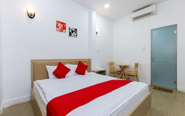 OYO 143 The K9 Central Hotel