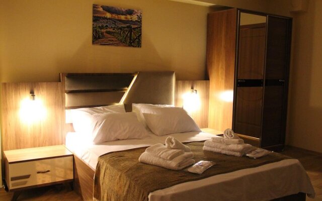 Shami Suites