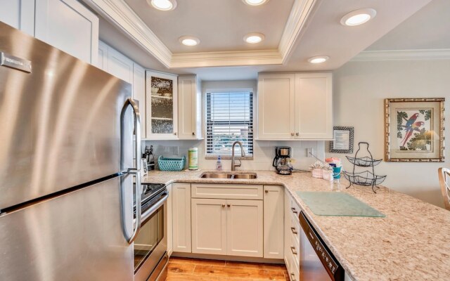 Emerald Isle 401 Fully Updated/beach Front/amazing View!