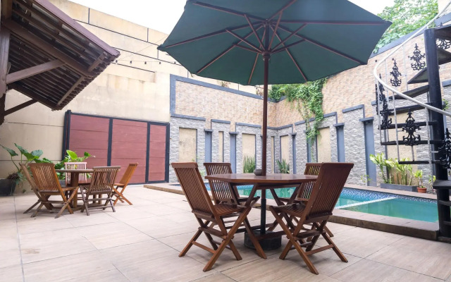 OYO 1421 Kasmaran Guest House Syariah