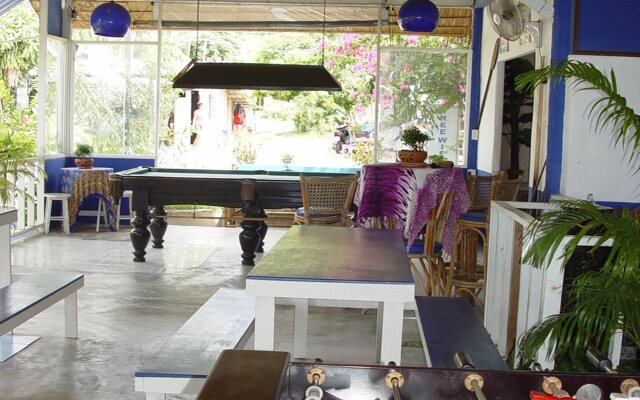 The White Pearl Beach Club