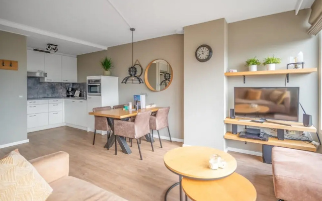 2 Person Apartment With Island View