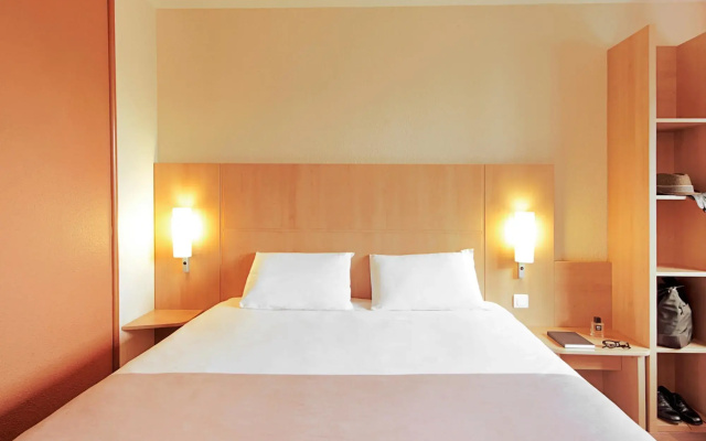 ibis Meknes Hotel