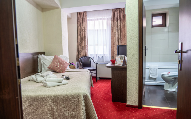 Hotel Razvan