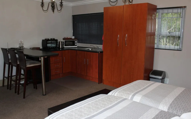 Cottonwood Guesthouse