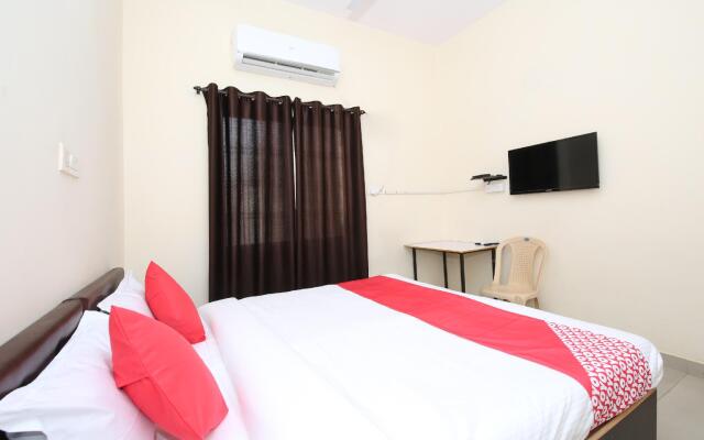 OYO 33023 Hotel Shree Hari