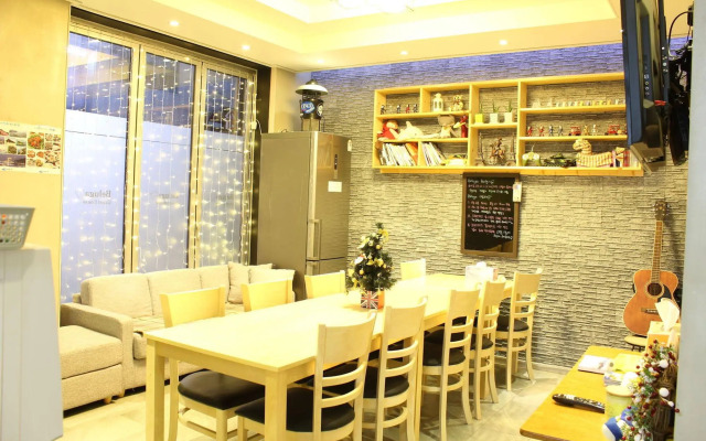 Beluga Guest House - Hostel