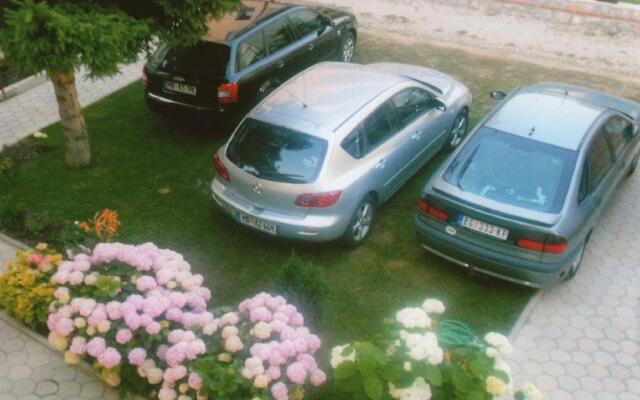 Apartments Tomic