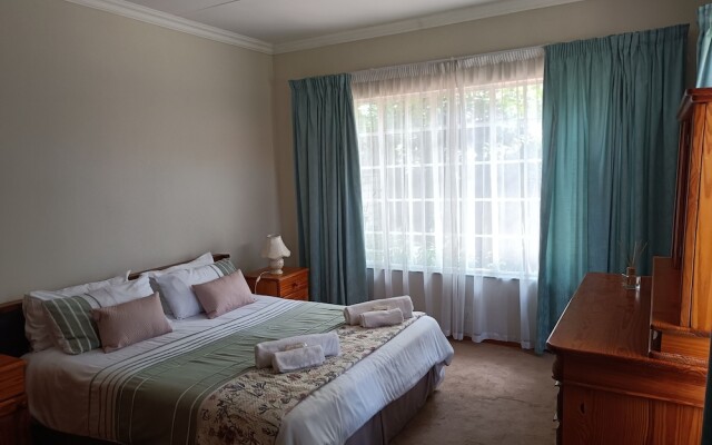 Charming Randburg Accommodation Near the Olivedale Clinic