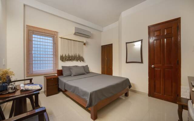 Rustic Hotel Danang