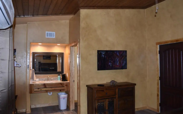 Paisano Village RV Park & Inn