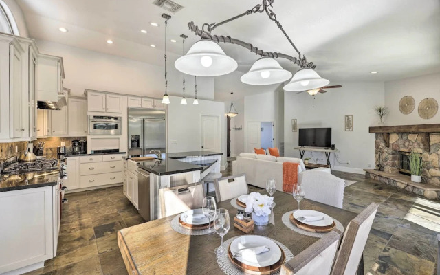 Airy Scottsdale Home: Pool, Putting Green & Grill!