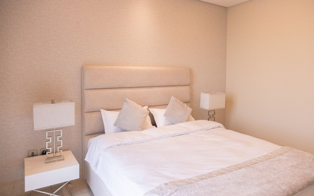 Palm Perfection 3BR with Private Beach