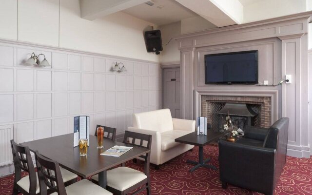 The Golden Lion hotel