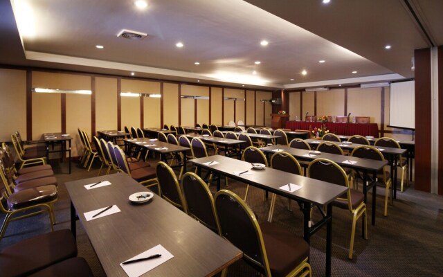 Airy Maricaya Pasewang 27 Makassar