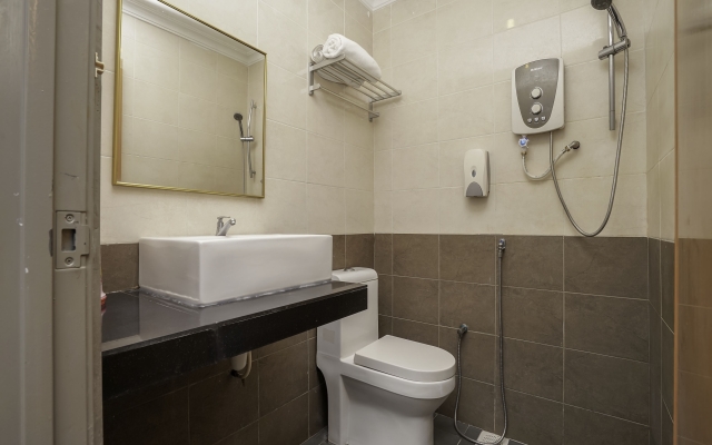 OYO 1043 Get Inn Hotel Sendayan