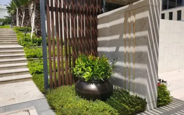 Guanhai Dolphin Seaview Holiday Apartment