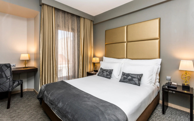 Czar Lisbon Hotel