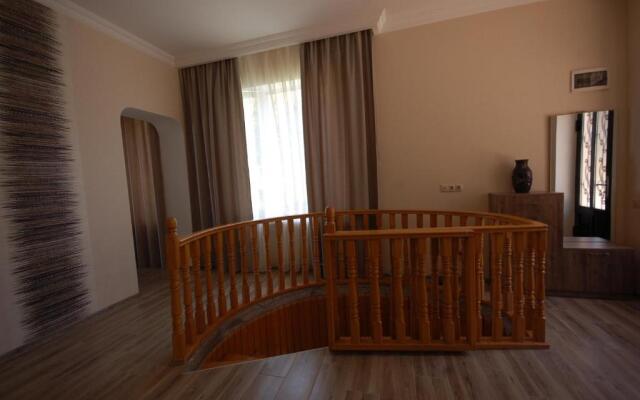 Guest House Aisi
