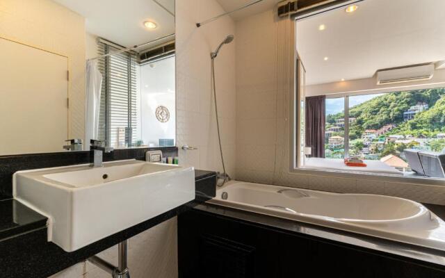 Chic Condo Karon by RESAVA