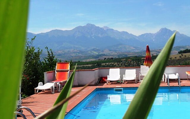 House Breda Città Sant'Angelo 35933