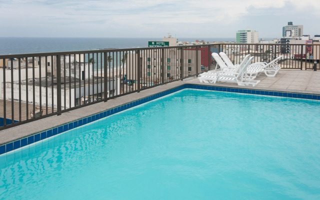 Golden Park Salvador By Nacional Inn