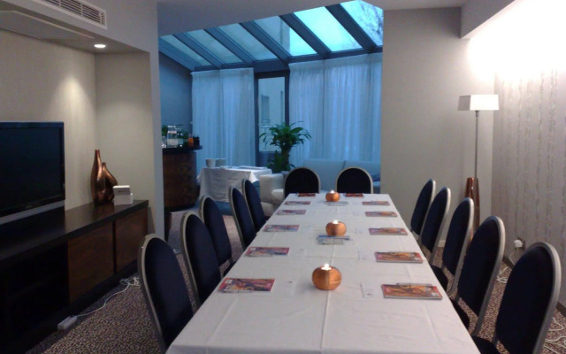 Hotel Avance