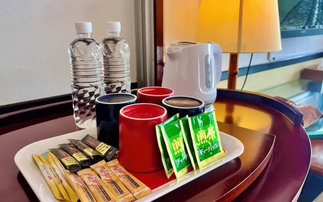Hundred Days Hotel