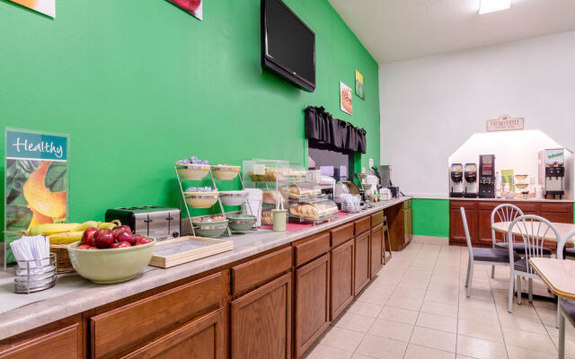 Colby Inn and Suites