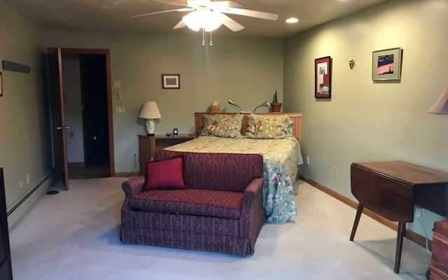 On Cranberry Pond B&B