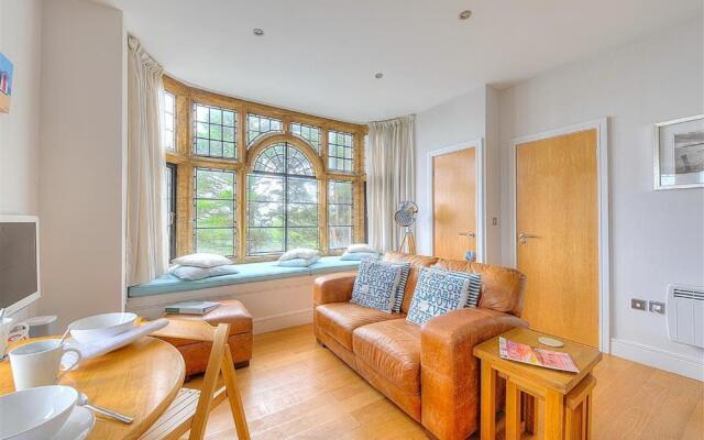 4 Coram Tower