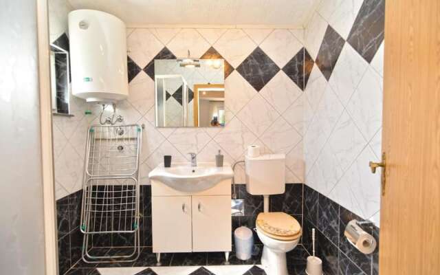 Apartments Maro