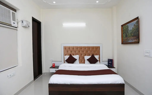 Niketan Medanta By OYO Rooms